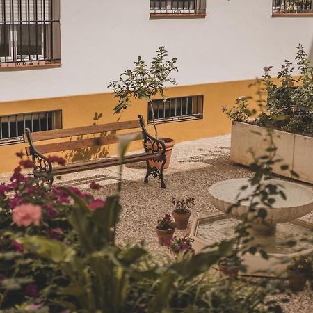 Apartamento Jardin De Santa Paula Seville Luaran gambar