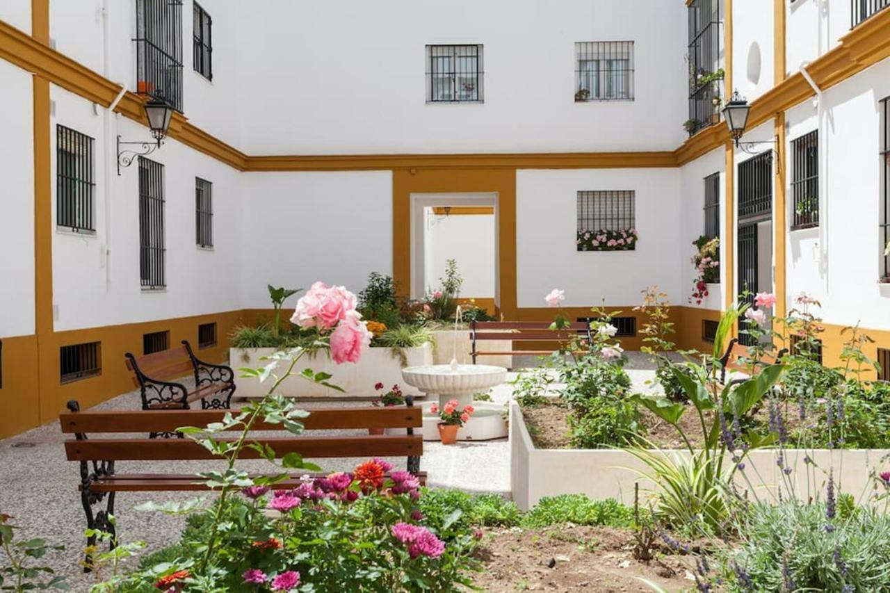 Apartamento Jardin De Santa Paula Seville Luaran gambar